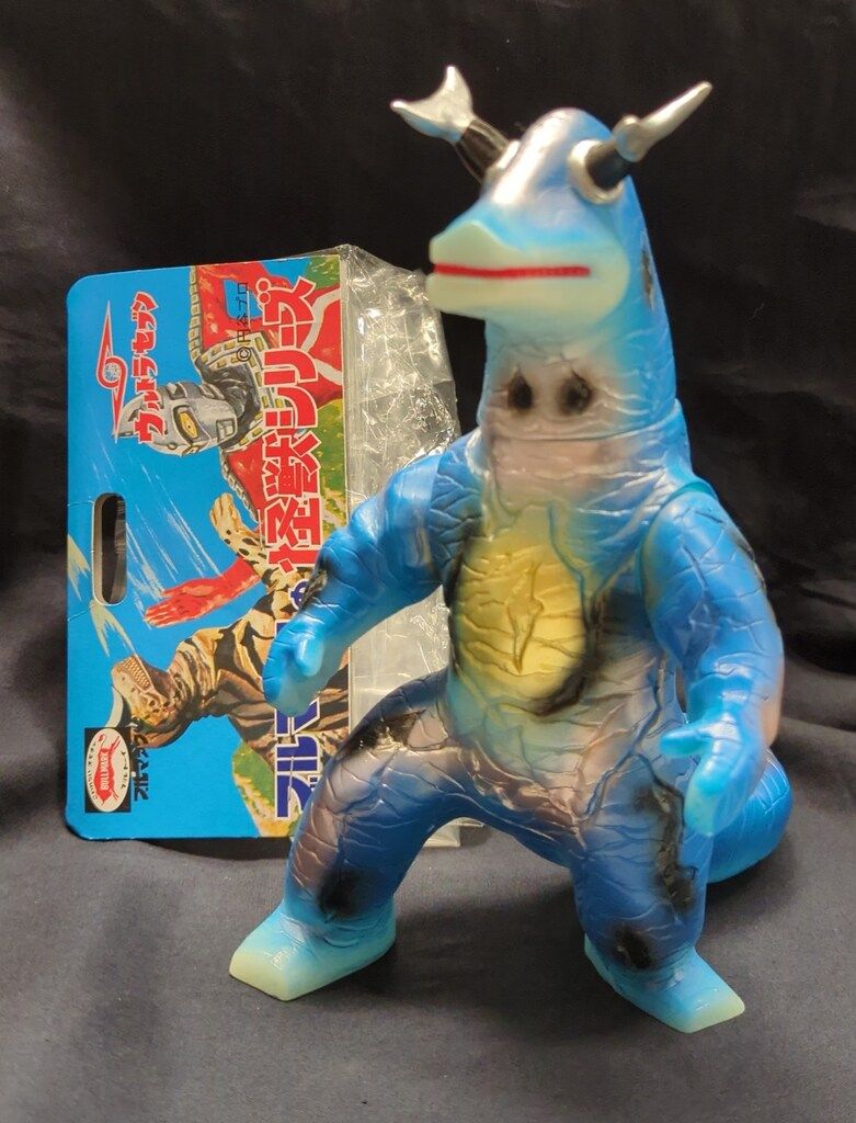 ブルマァク 快獣ブースカ ピンク 復刻版 蓄光 前歯青 ブルマァク 快獣