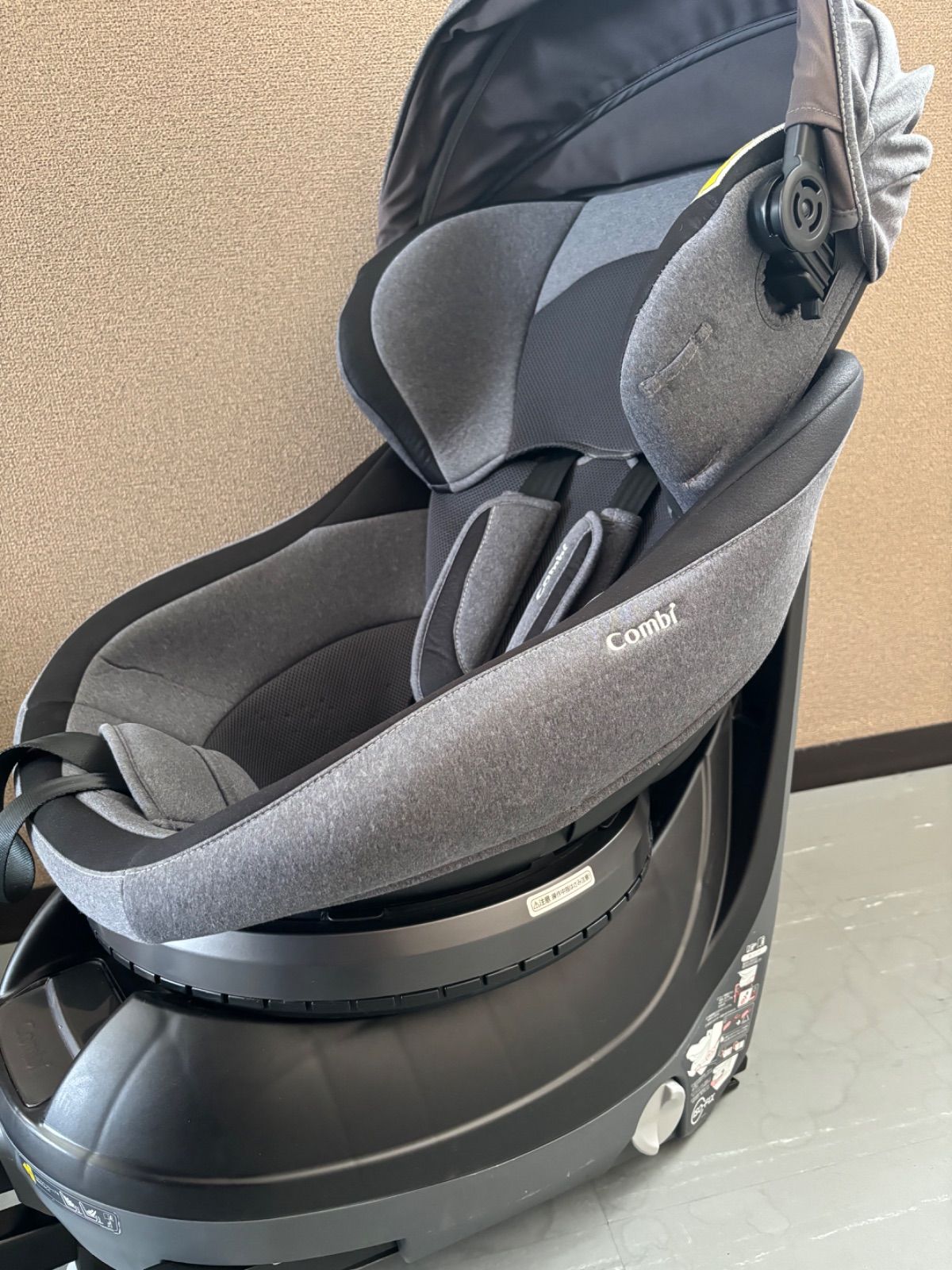 combi コンビ チャイルドシート クルムーヴ ISOFIX CG-UIG