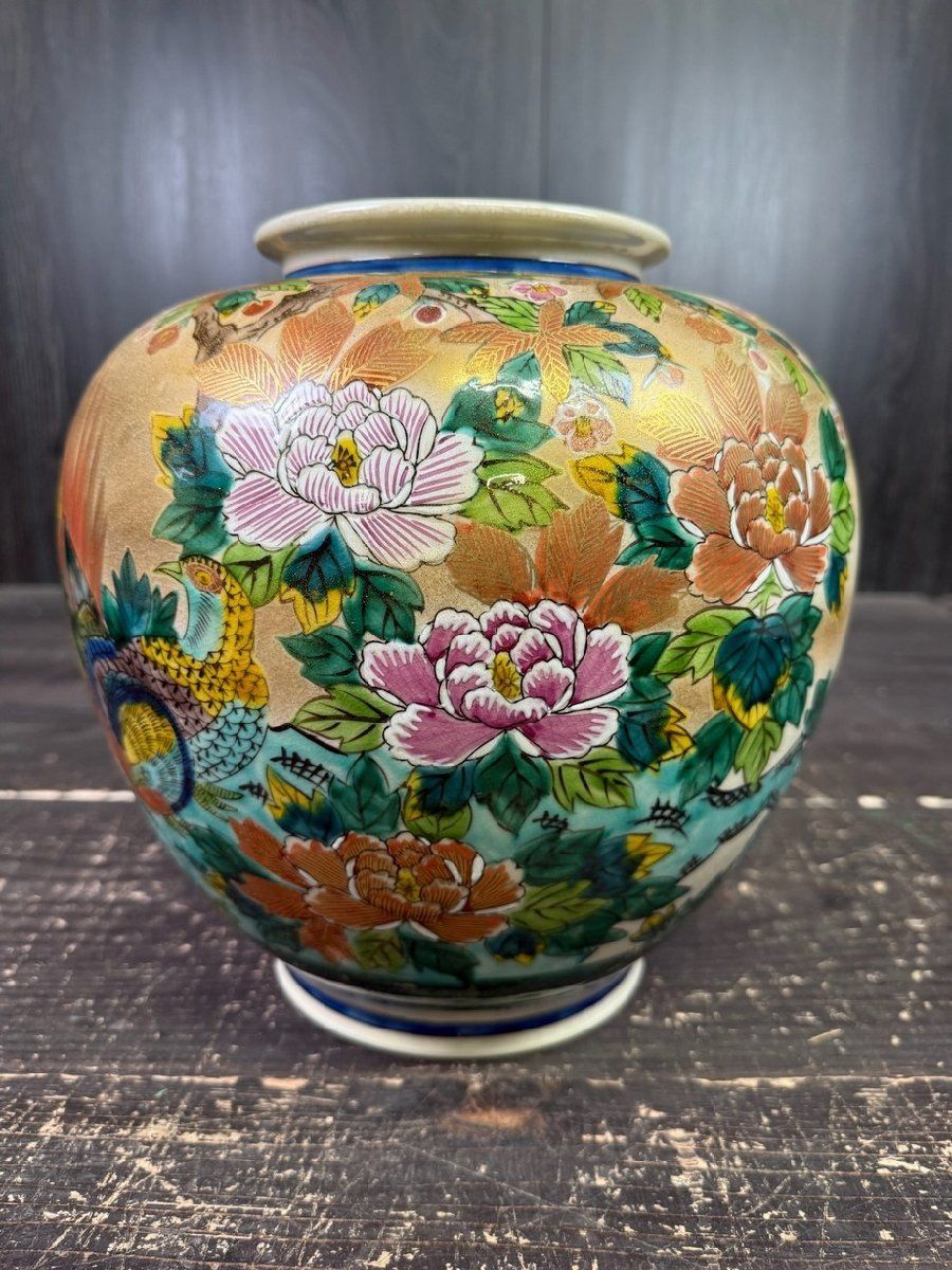F1337 九谷坂山 九谷焼色絵金彩牡丹鳥図花瓶 骨董 花器 華道具 壺/M5