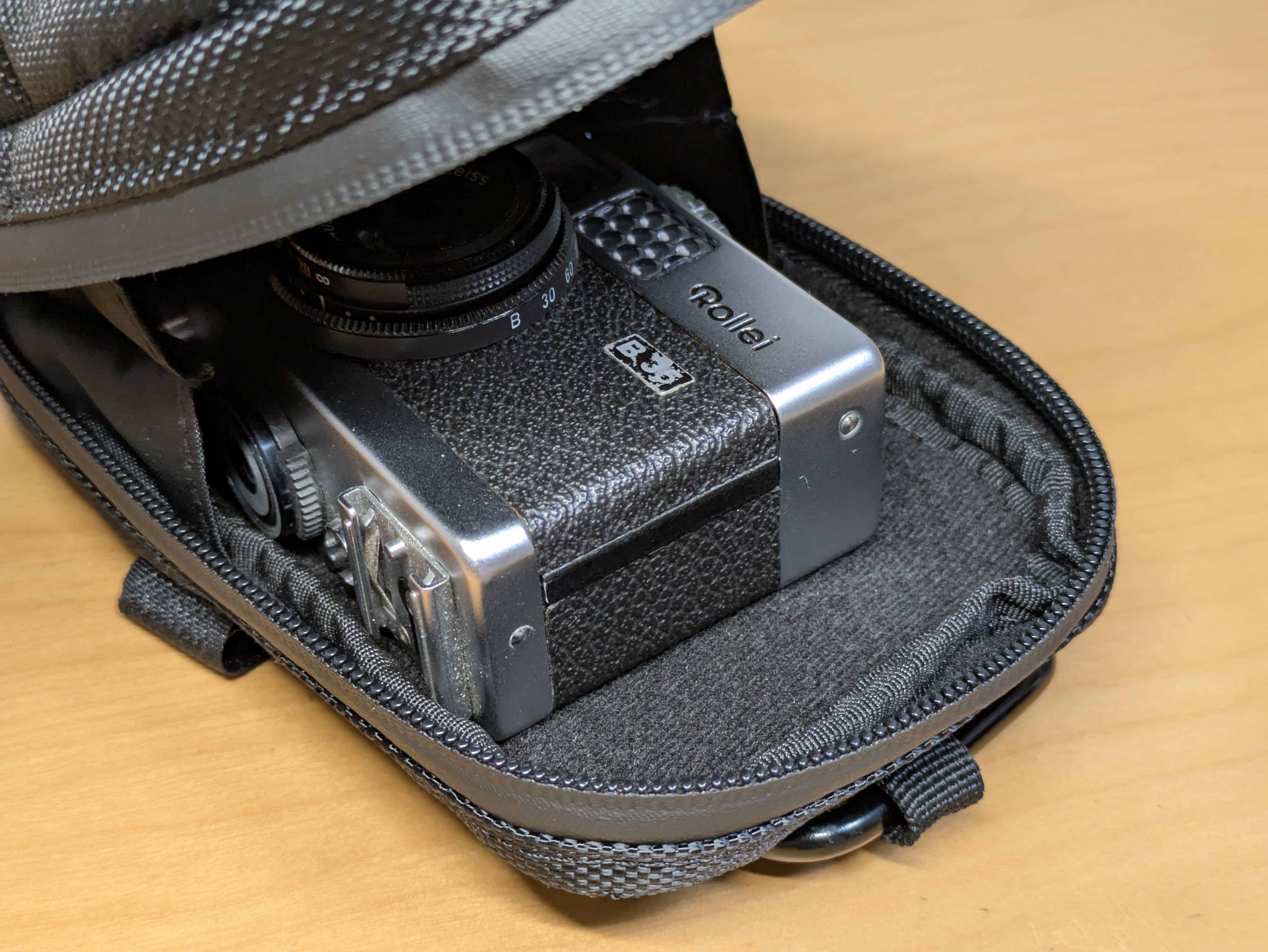 懐中カメラ Rollei B35｜山にも街にも持ち出しやすいコンパクト