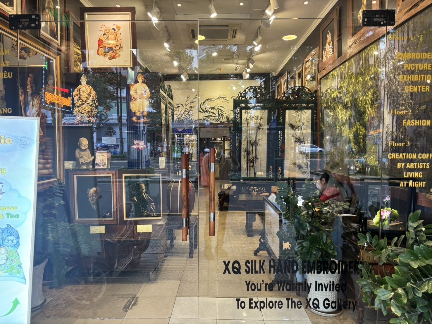 XQ Vietnam 高級シルク刺繍アート 麻生太郎氏 安倍晋三氏購入の