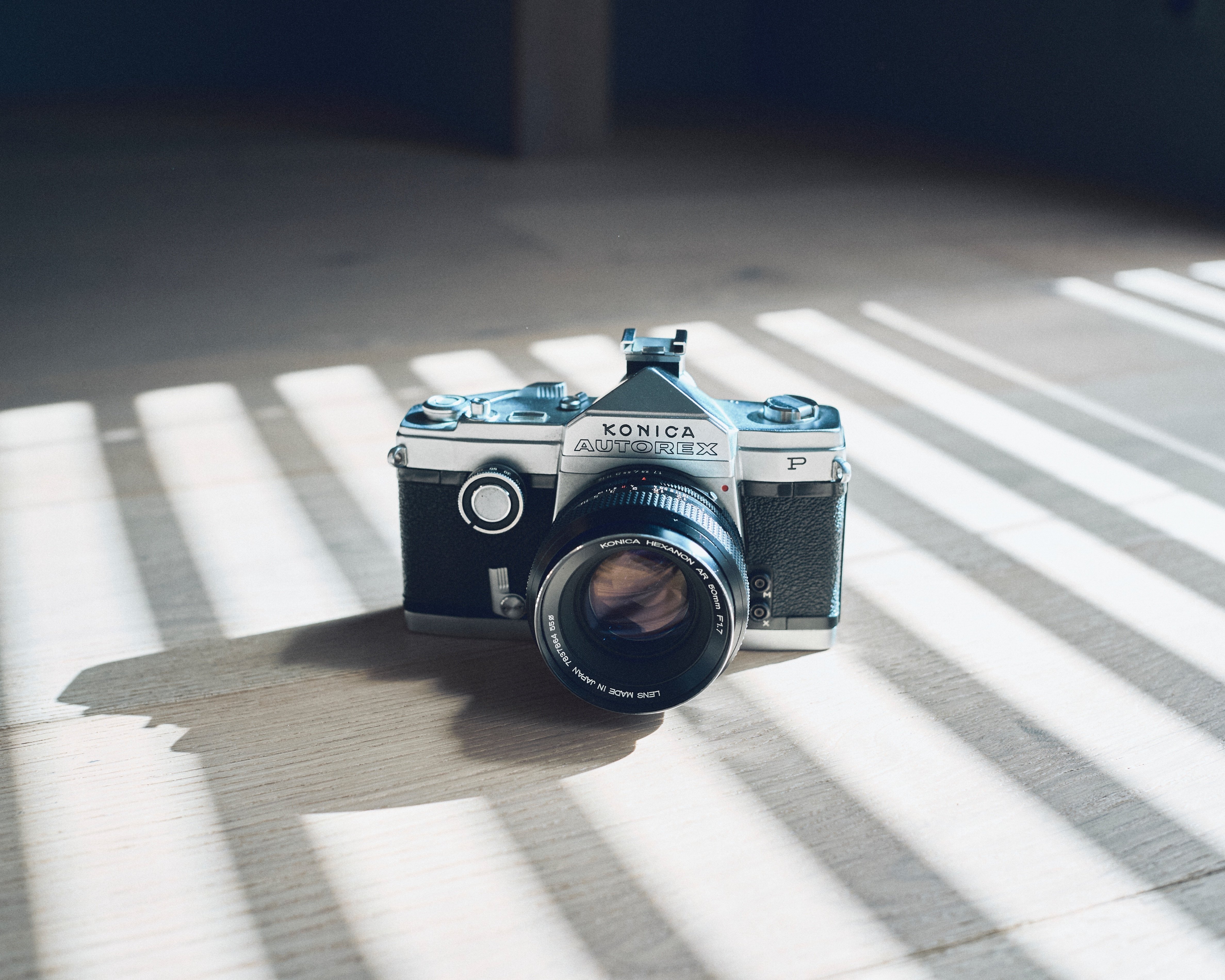 唯一無二ハーフ/フル切り替え機構]KONICA AUTOREX P｜Rocky