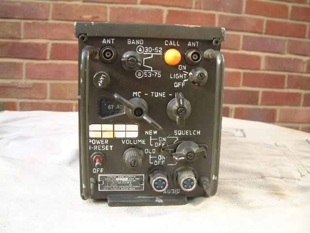 Army Radio Sales Co. :: Radios and Equipment :: R-442/VRC VHF