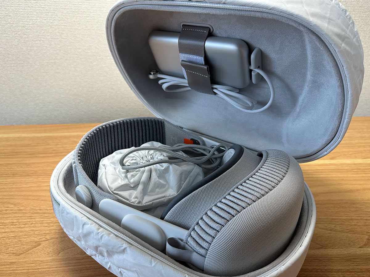 ほぼ未使用】純正 Apple Vision Proトラベルケース ほぼ未使用】純正