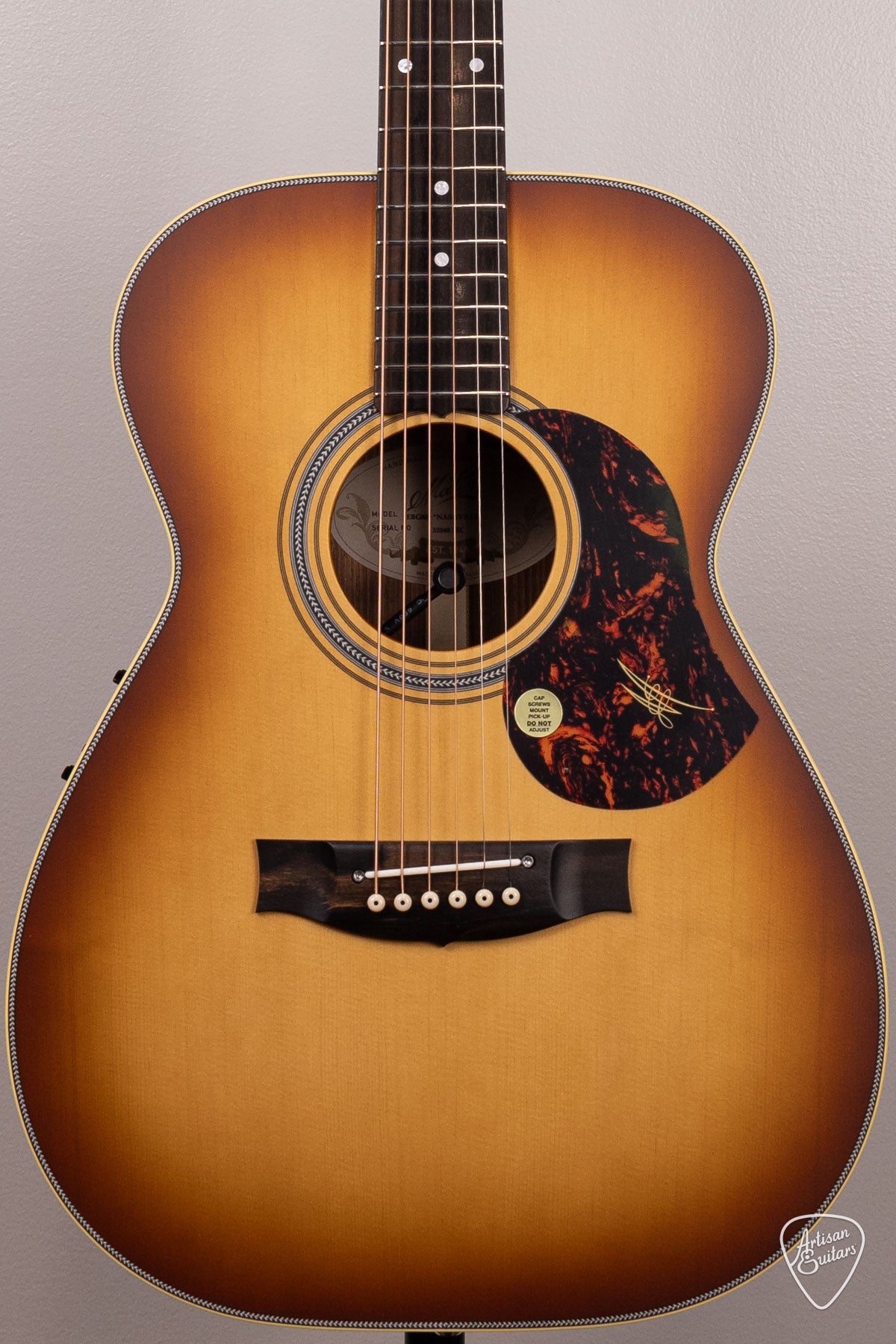 Artisan＜サイレント・トラベルギター＞折り畳みタイプ Artisan