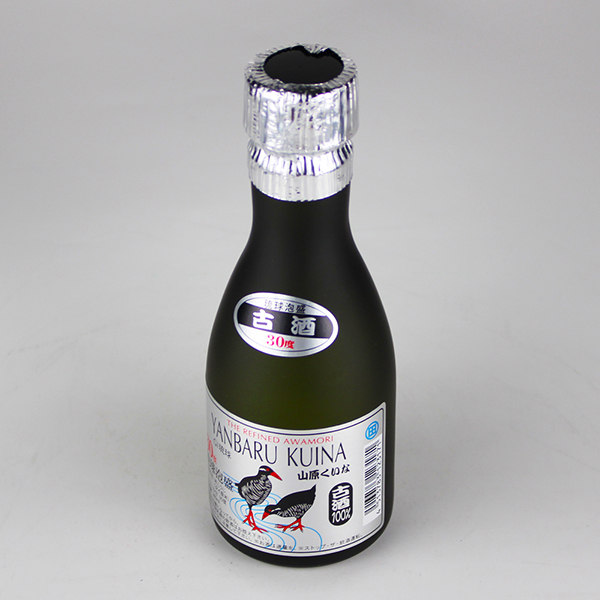 KUINA BLACK シルバー 古酒 30度,180ml ミニボトル / やんばる酒造