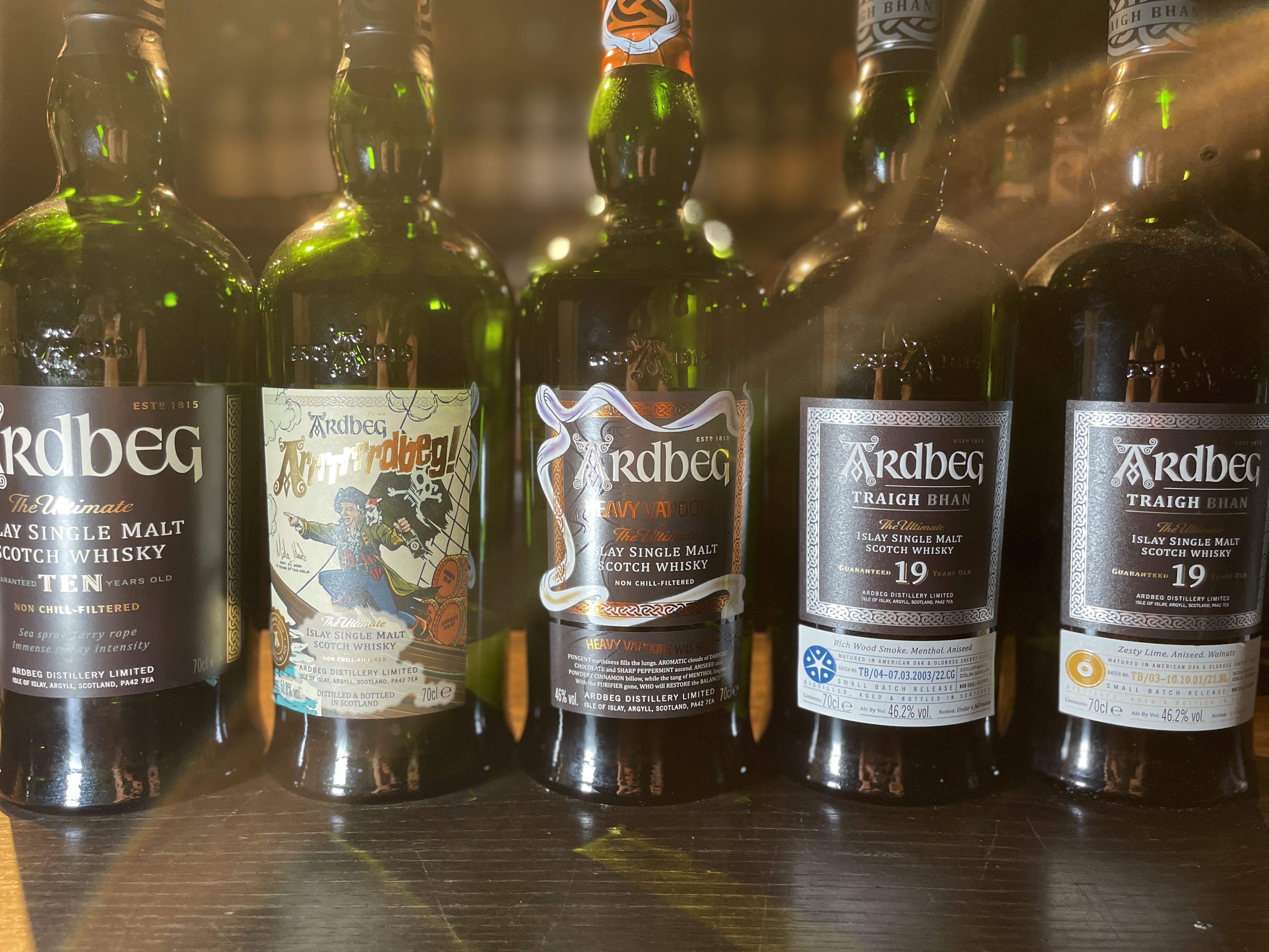 アードベック】パイレーツ 空き瓶 アードベッグ蒸留所 ヘビーヴェー