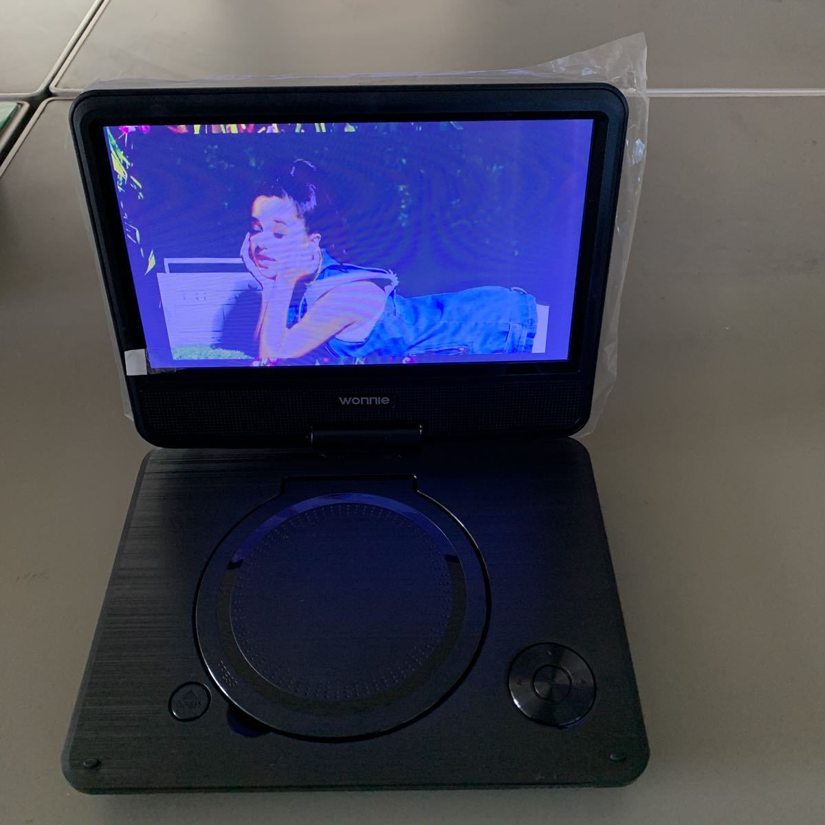 WONNIE W-1458 ポータブルDVDプレーヤー WONNIE W-1458 ポータブルDVD