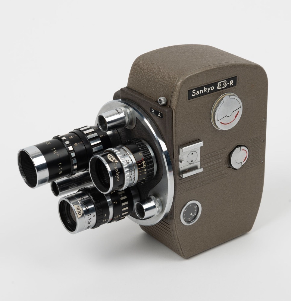 Revere 8mm Film Camera Vintage 8mm Video Camera SANKYO: Circa 1950