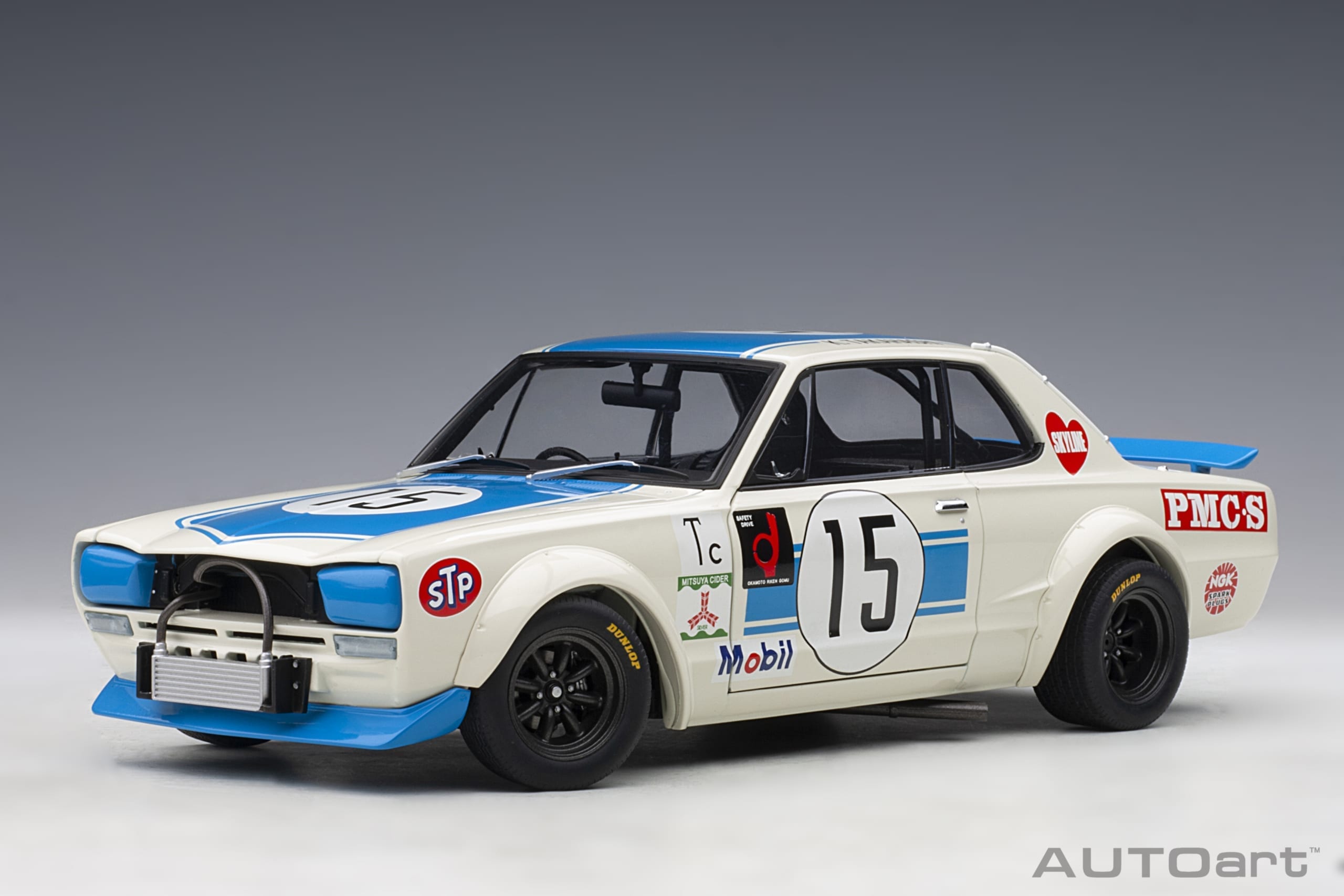 Nissan Skyline GT-R (KPGC-10) Fuji 300km Speed Race 1972 #15 | AUTOart