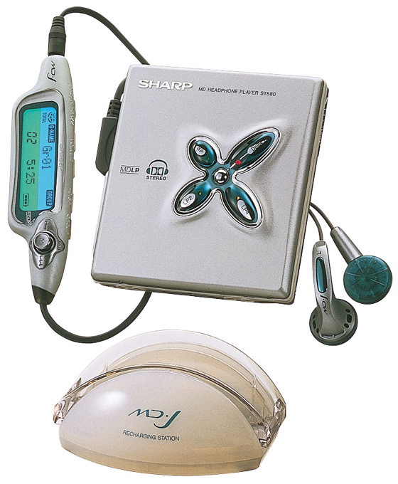 SHARP ポータブルMDプレーヤー MD-ST880 シャープ、業界初のドルビー