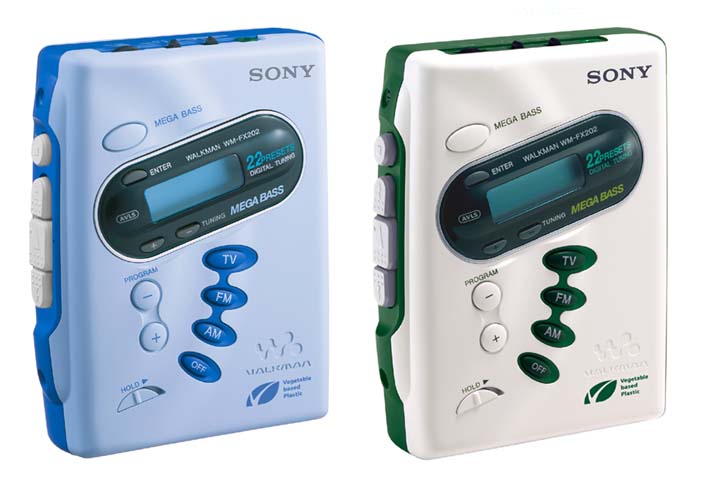 ソニー、植物原料プラスチック筐体の「ウォークマン」