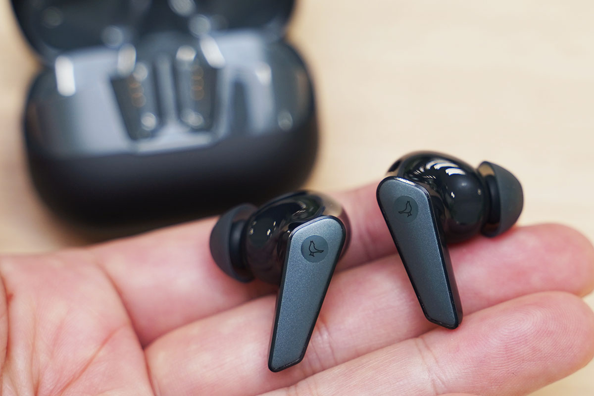 LIBRATONE、前世代より約3倍強力なノイキャン搭載完全ワイヤレス「AIR+