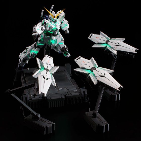 MGEX 1/100 ユニコーンガンダム Ver．Ka ［プレミアム “ユニコーン