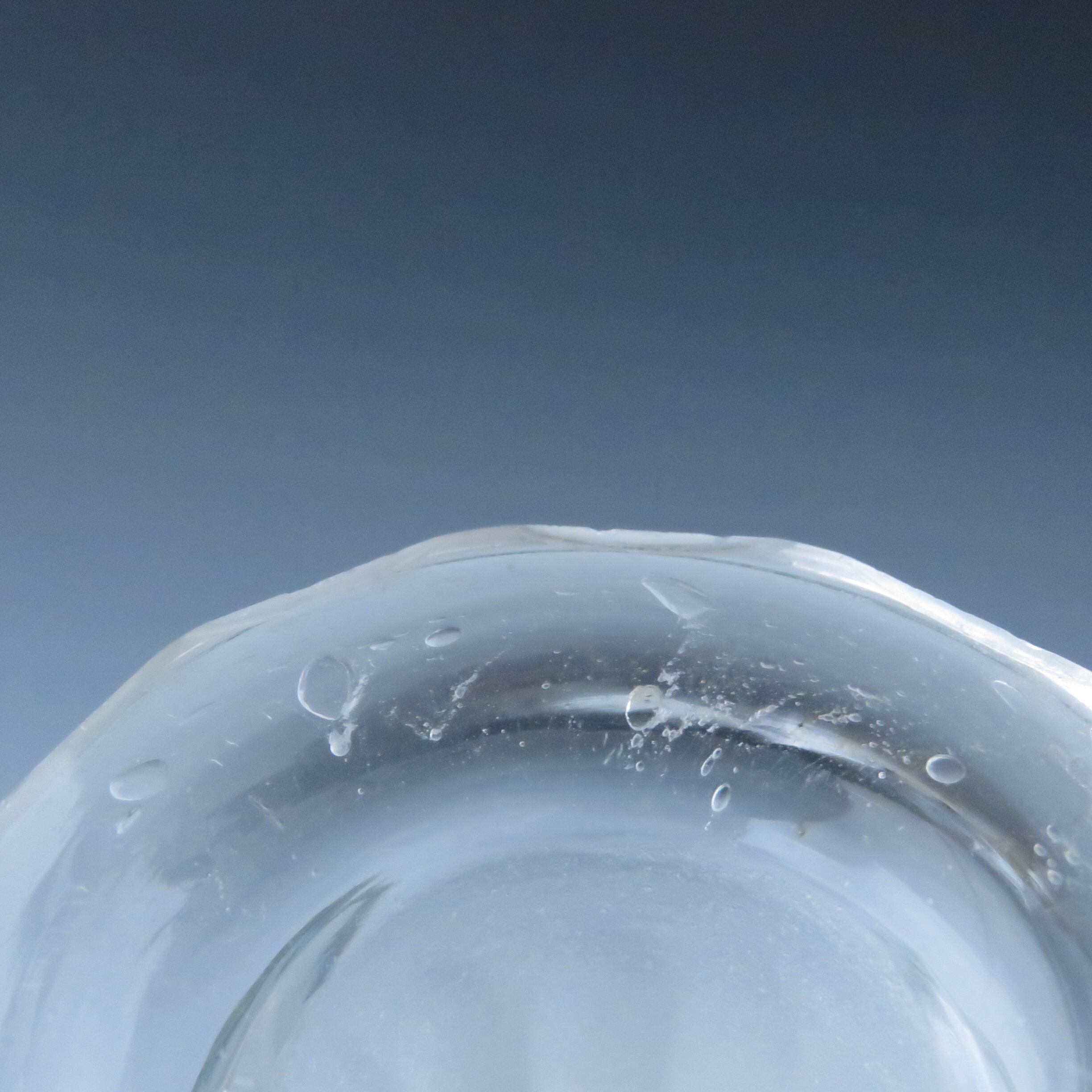 ヨーロッパアンティーク ハンドカット(1870年頃) ウランガラス