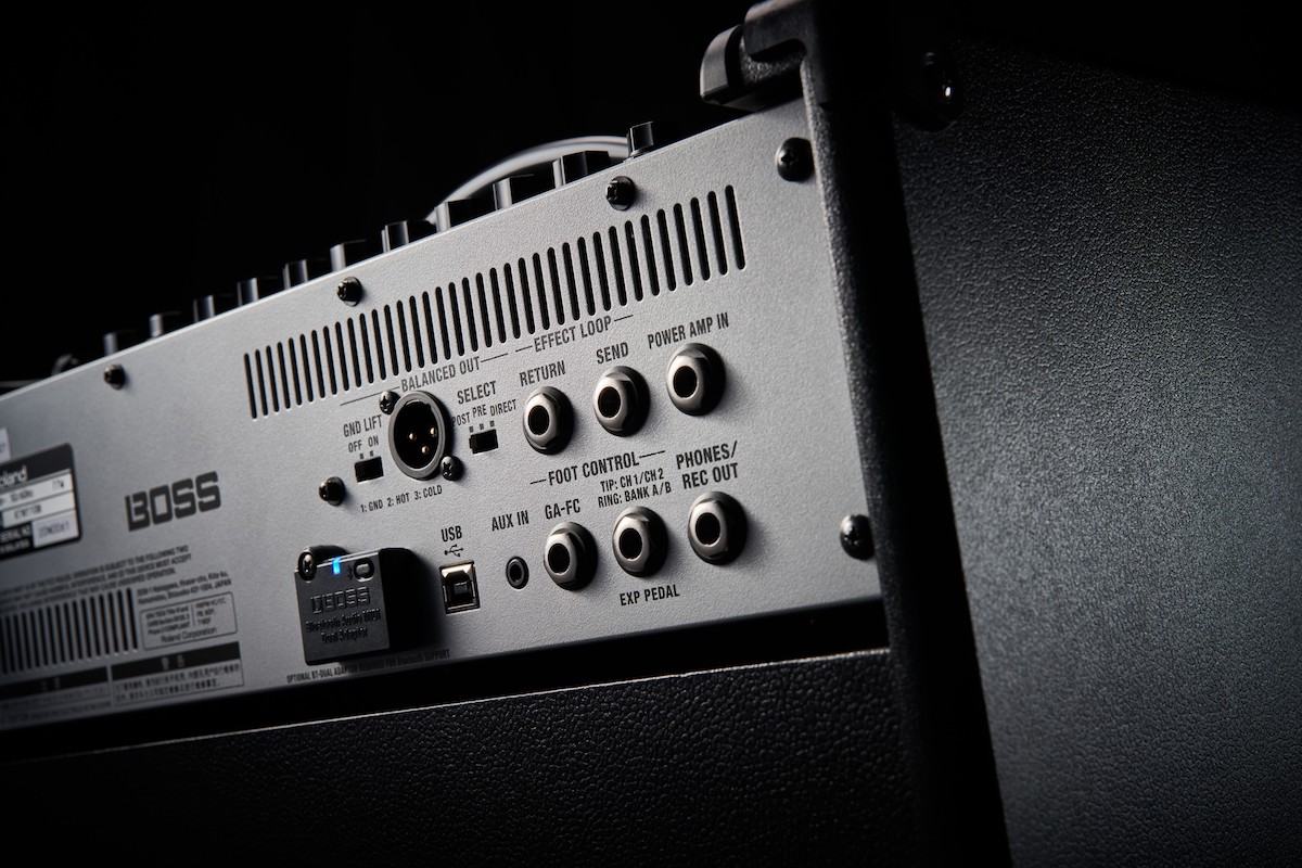 BOSS】KATANA-Bass | ベース・マガジン