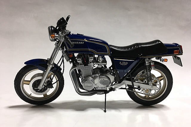 アオシマ kawasaki z550fx 1/12 プラモデル カワサキ アオシマ 1/12 ザ
