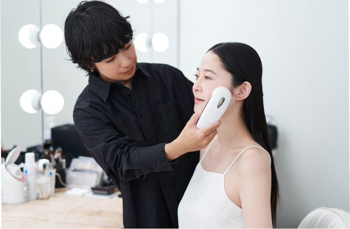 公式】セルキュア4TPLUS | プロが認める本物の美顔器