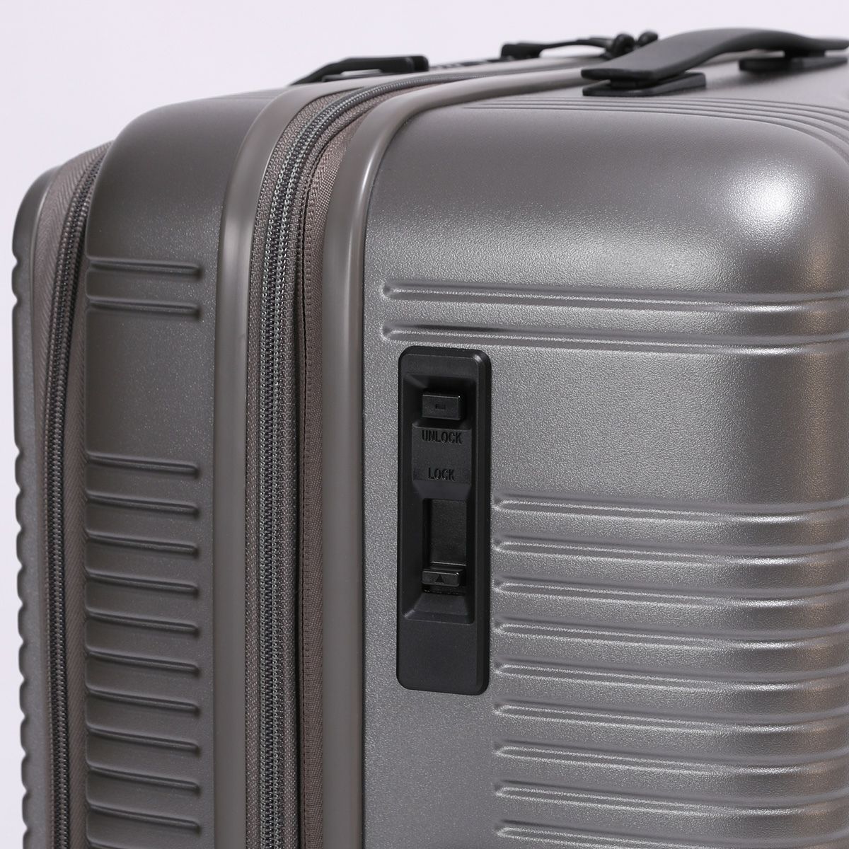 No.60297：フロントオープンファスナー72L 62c | BERMAS OFFICIAL WEB SHOP