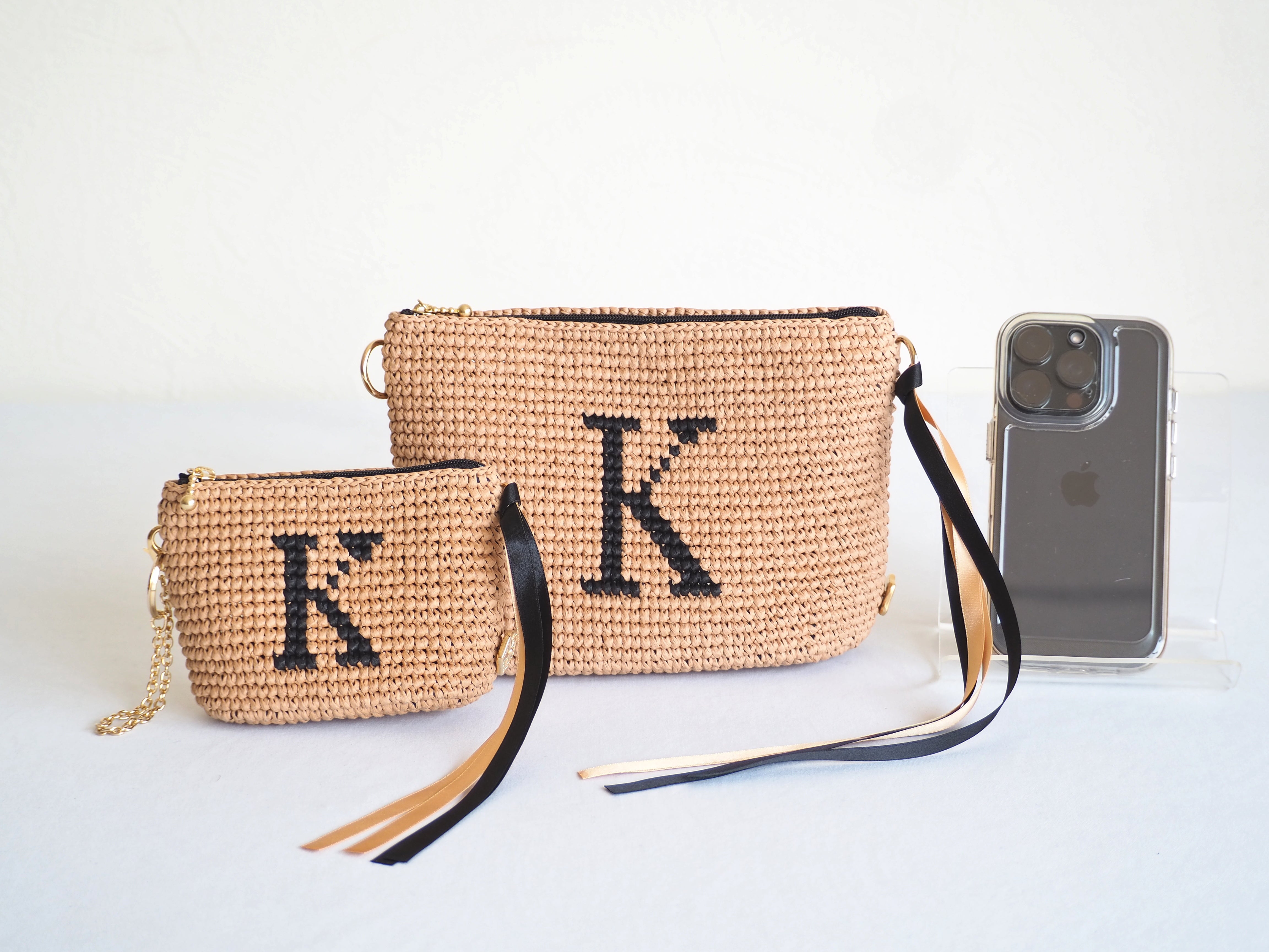 【かぎ針キット】イニシャルポーチ 親子セット – BEYOND THE REEF