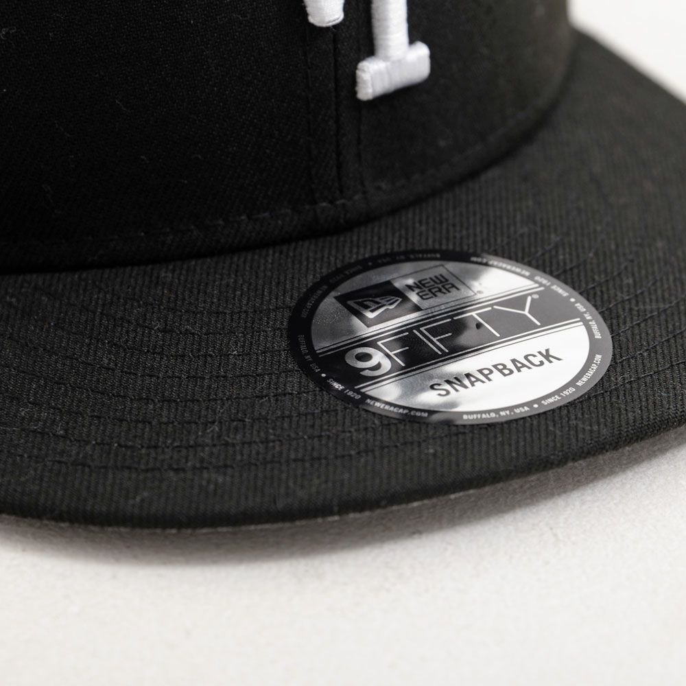 NEW ERA(ニューエラ)別注海外限定モデル 逆さロゴ 9FIFTY SNAPBACK