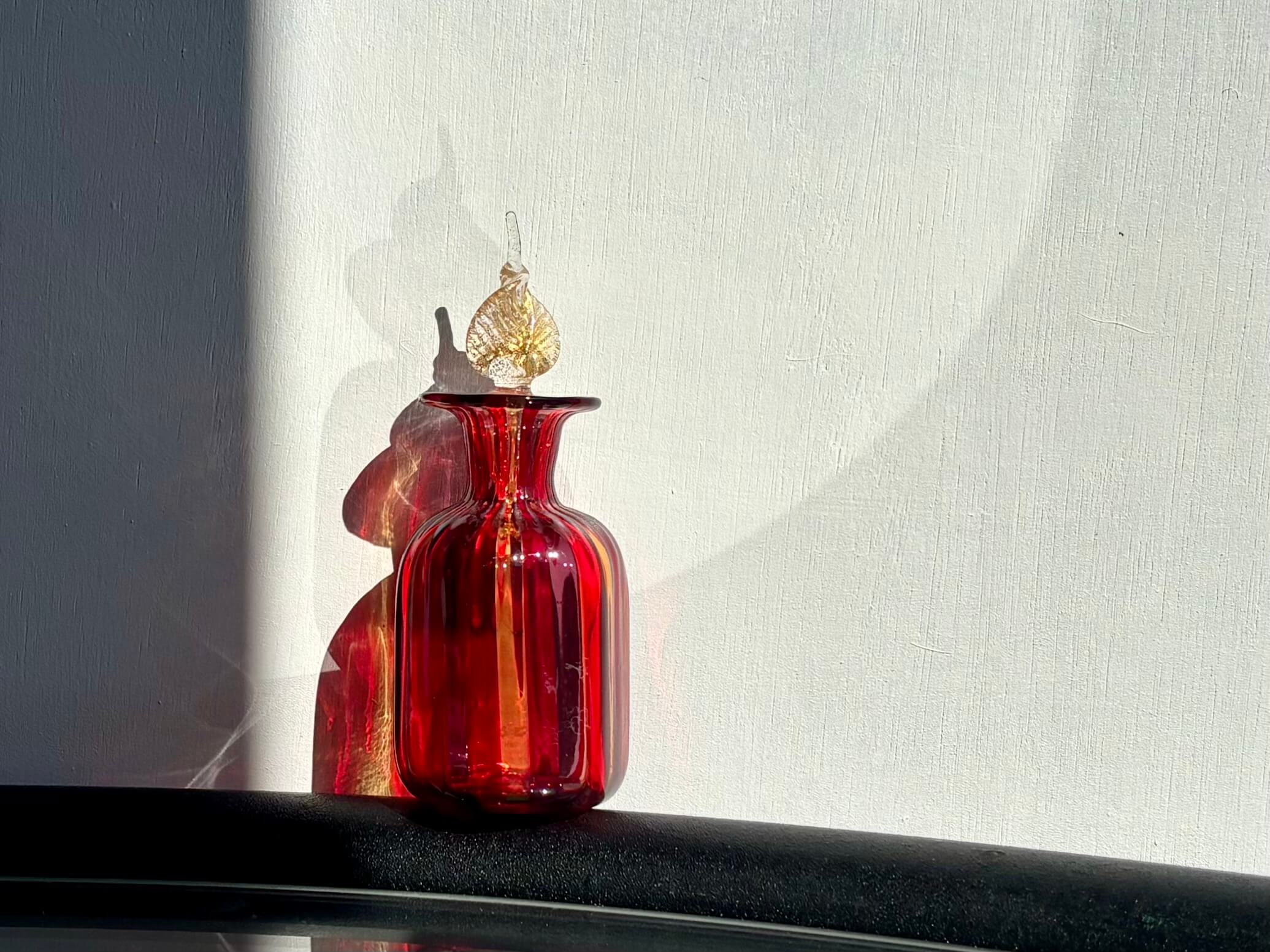 ヴェネツィアン】ITALY☆ハイエナメル 花 蓋付 パフュームボトル 香水