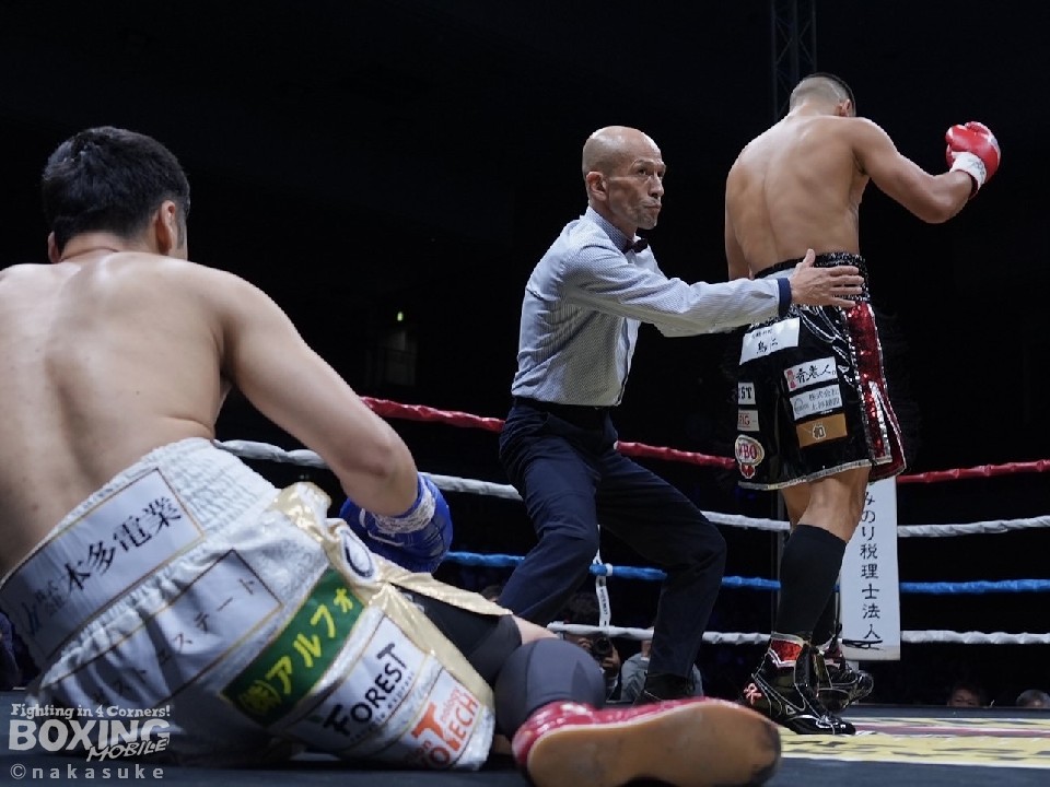 壮絶KO決着! 国本陸vs竹迫司登! | ボクモバニュース | ボクシングモバイル