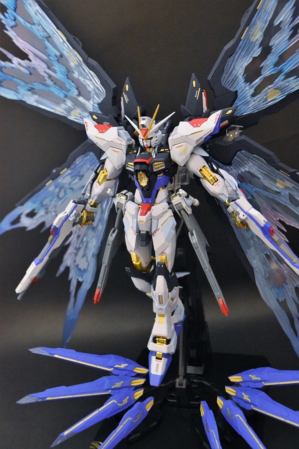 LBUILDストライクフリーダムガンダム SOULBLUE 光の翼 中古 中古