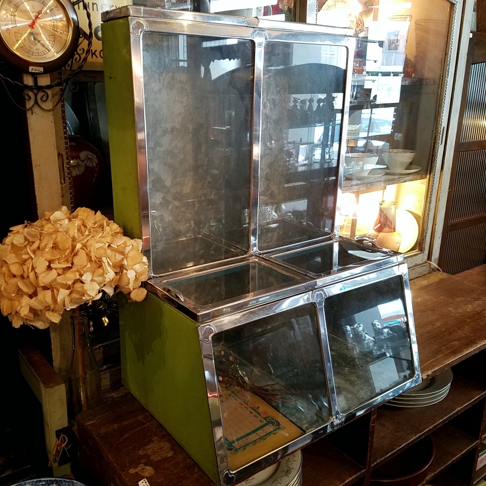 レトロな駄菓子屋/お茶屋のブリキ製ガラスショーケース - [Sold Out