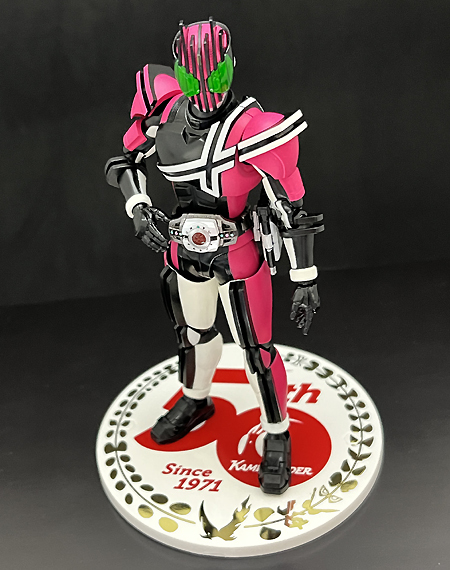 中古品』真骨頂仮面ライダーディケイドコンプリートフォーム レビュー