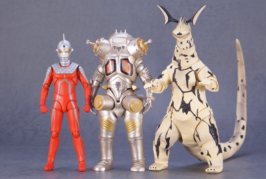 SHフィギュアーツ エレキング ウルトラセブン」より宇宙怪獣
