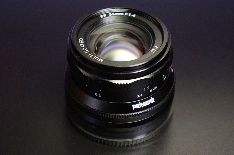 PERGEAR 35mm F1.4 マニュアル単焦点レンズ(Eマウント)のレビュー！