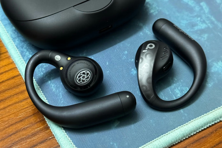 Anker Soundcore AeroFit Pro』 レビューチェック ～ネックバンドが