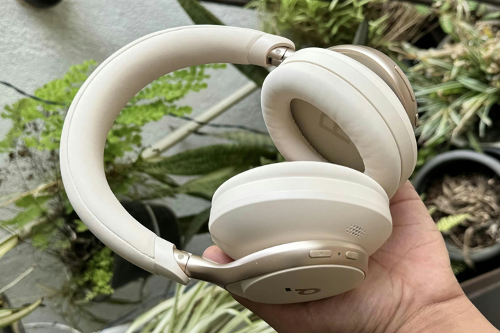 美品】Anker Soundcore Space One 無線ヘッドホン 白 美品】Anker