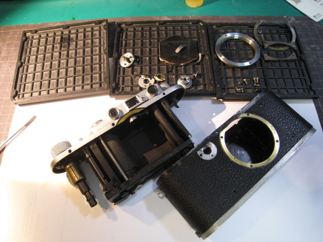 バルナックライカfⅢ 一台分 分解部品パーツ一式