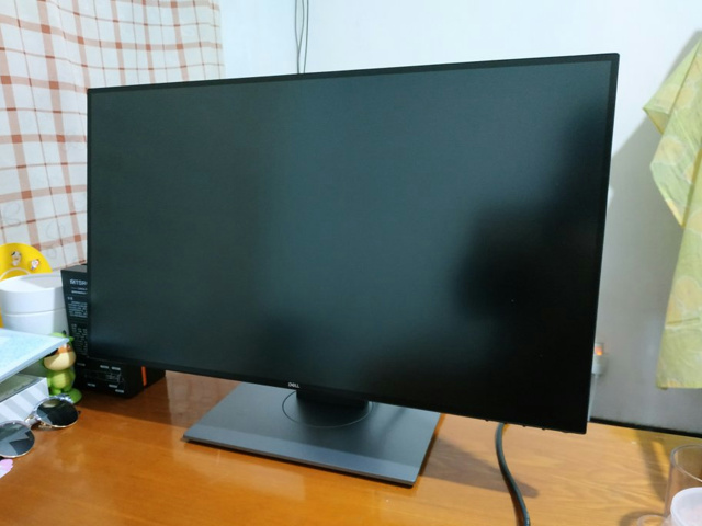 DELL 4K27インチモニター U2718QM ディスプレイ本体 Amazon.co.jp