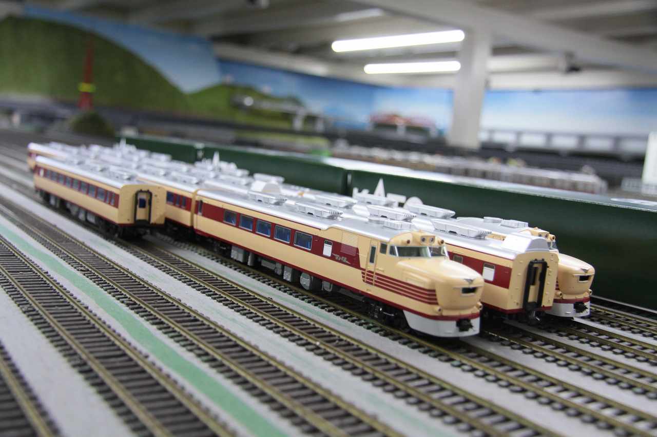 KATO キハ81へ簡単確実にKATO純正室内灯を取付ける方法！ - 零工房