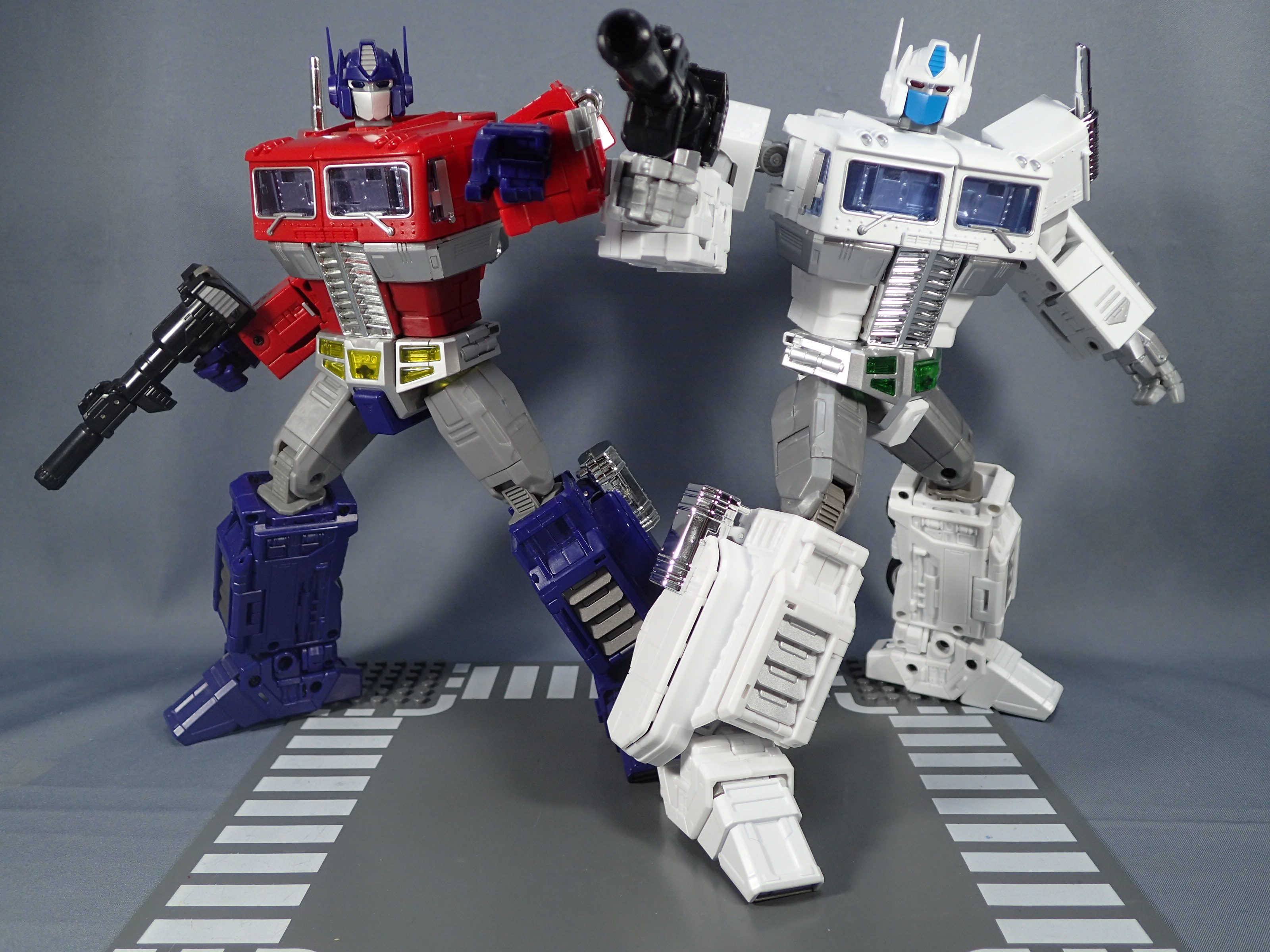 トランスフォーマーマスターピース MP-711 コンボイ 【公式通販】