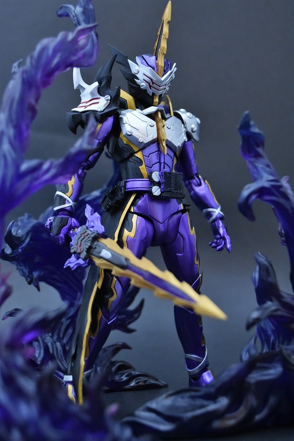 S.H.Figuarts 仮面ライダーカリバー ジャオウドラゴン」商品ページが