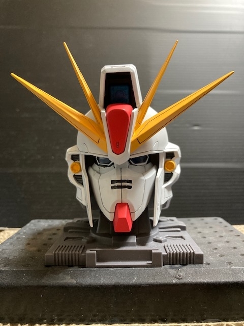 希少】ガンダム 組立式MSヘッドディスプレイコレクション