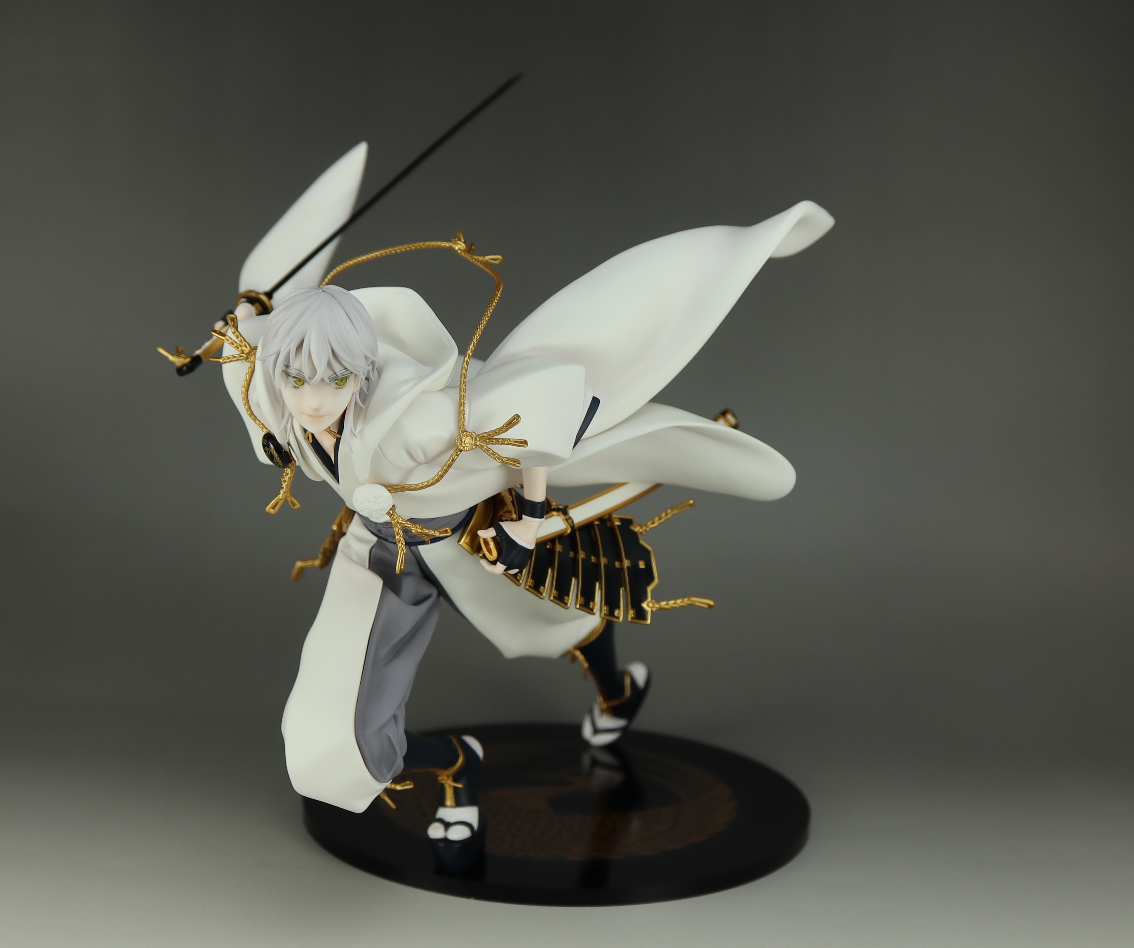 赤影 ガレージキットの完成品＋刀（B） 1/7 鶴丸国永 【ガレージ