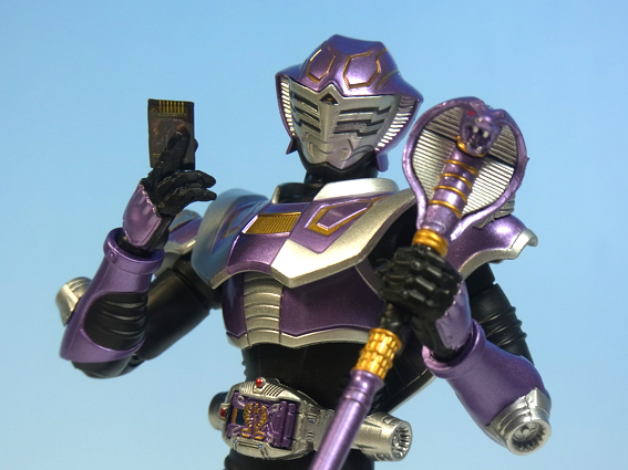 バンダイ S.H.フィギュアーツ 仮面ライダー王蛇