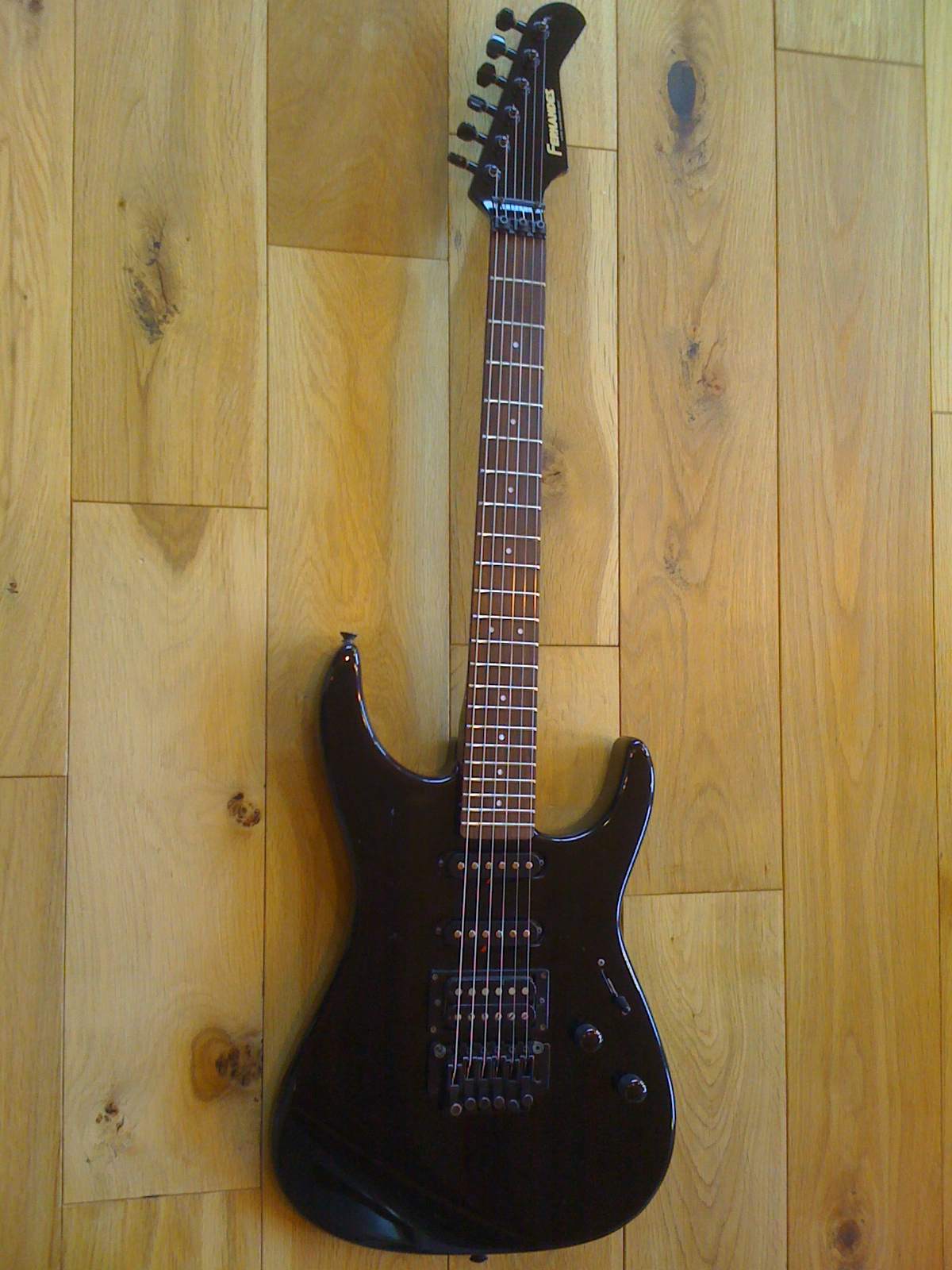 Fernandes Fr-55 ロックインモデルをギターワークスさんでお直し