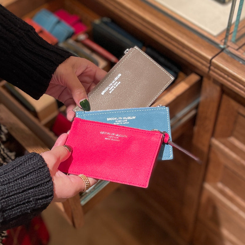 フレンチカーフ]フラグメントケースcolor：トープ【2月下旬入荷予定