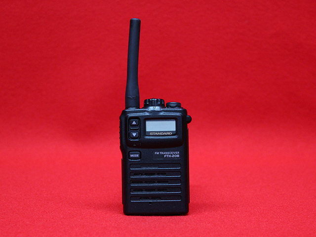 FTH-208 スタンダード本体｜テルワールド（トランシーバー・無線機の