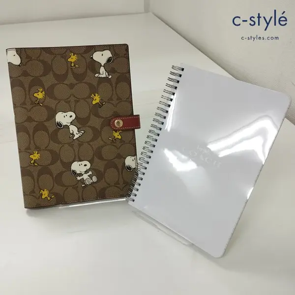 COACH コーチ × PEANUTS ピーナッツ 手帳カバー ブラウン系 CE961
