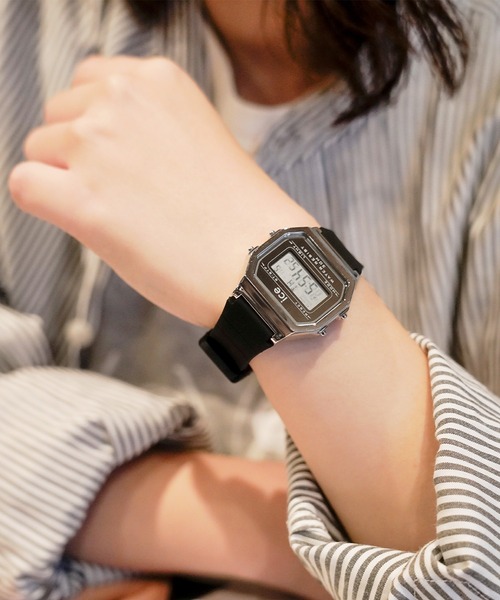 Ice-Watch アイスウォッチ」ICE digit retro metal アイス デジット