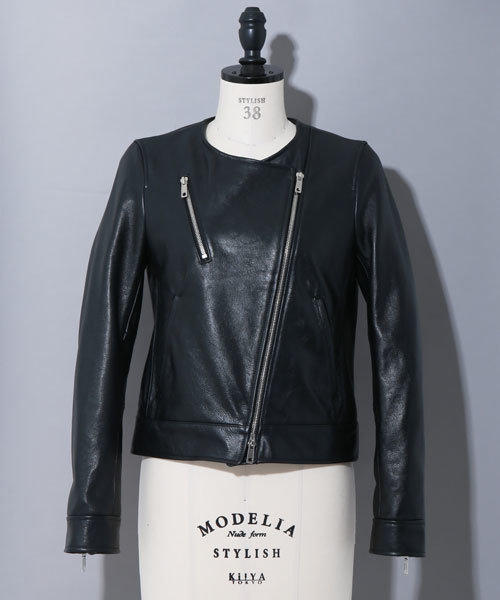 UNITED TOKYO（ユナイテッドトウキョウ）の「ノーカラーセミダブル