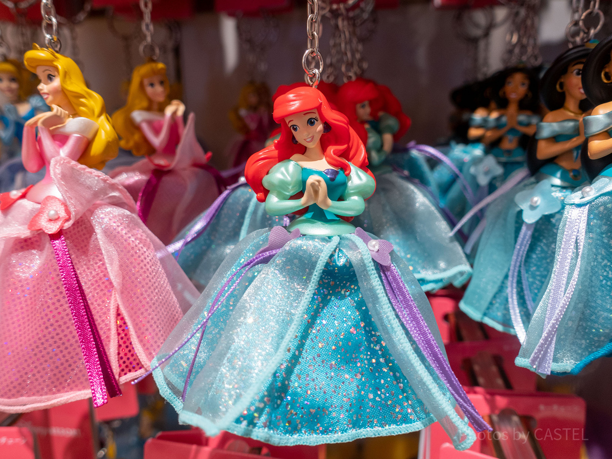 アリエルフィギュアキーホルダー| キャステル | CASTEL ディズニー情報