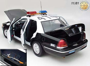 1/18 Victoria Crown Autoart Autoart 1/18 CROWN VICTORIA POLICE